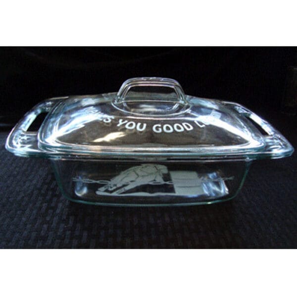 Pyrex Easy Grab 2 quart etched casserole with glass cover CASS5